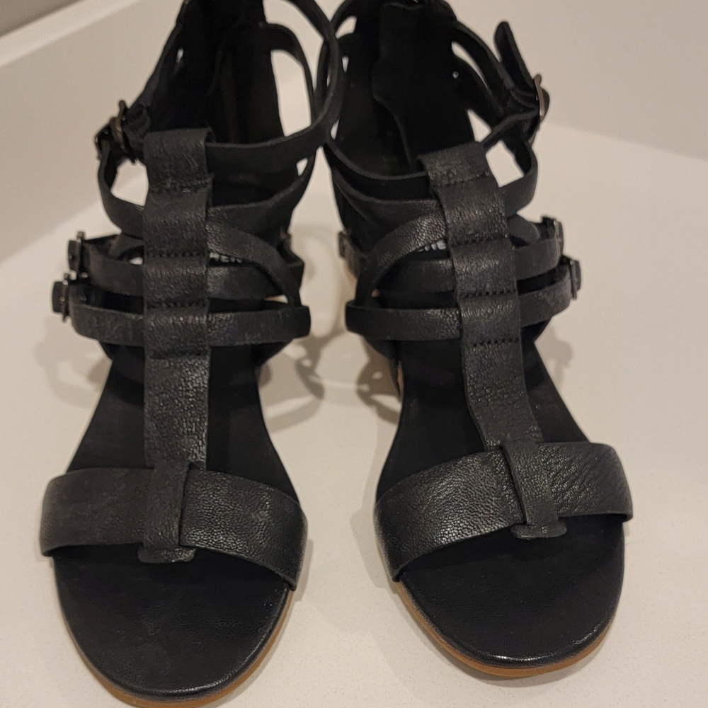 Size 6 Eileen Fisher Wedges